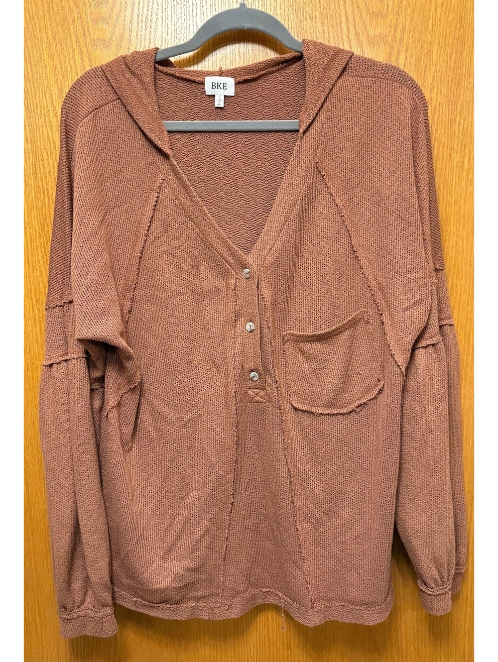 BKE Thermal Hooded Henley Top Size Large Mauve Waffle Knit Raw Edge